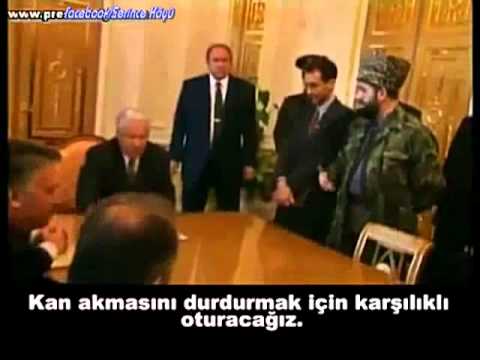 Çeçen Komutan'dan Boris Yeltsin'e Bürokrasi Dersi..