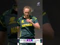 Danni Wyatt-Hodge bamboozled by a beauty from Kim Garth 🎯