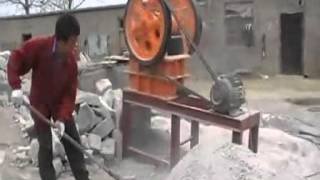 small jaw crusher for making pebble stones