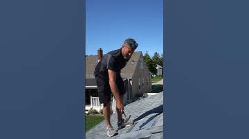How to Properly Install a Tarp on a Roof
