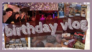 BIRTHDAY VLOG AND HAUL - and some roller skating too
