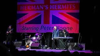 Herman&#39;s Hermits Starring Peter Noone performing Sea Cruise