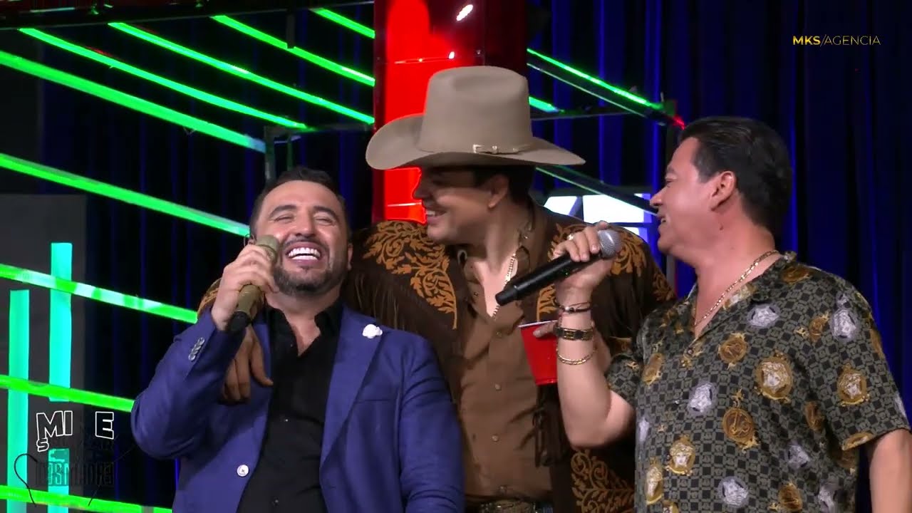 Mike y Zagar cantan juntos