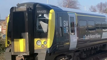 Class 444 10 coach train going to poole sidings￼