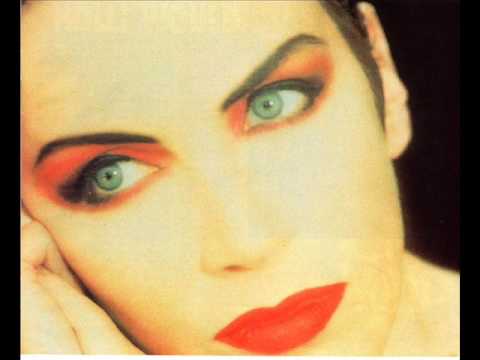 Annie Lennox A Thin Line Between Love And Hate 1995
