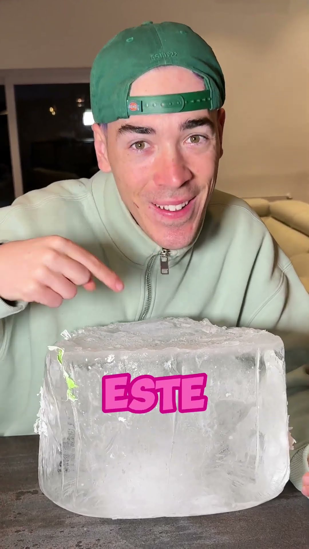 UN BLOQUE de HIELO GIGANTE!