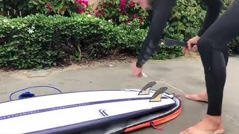 FINPULLER removing Future Fins