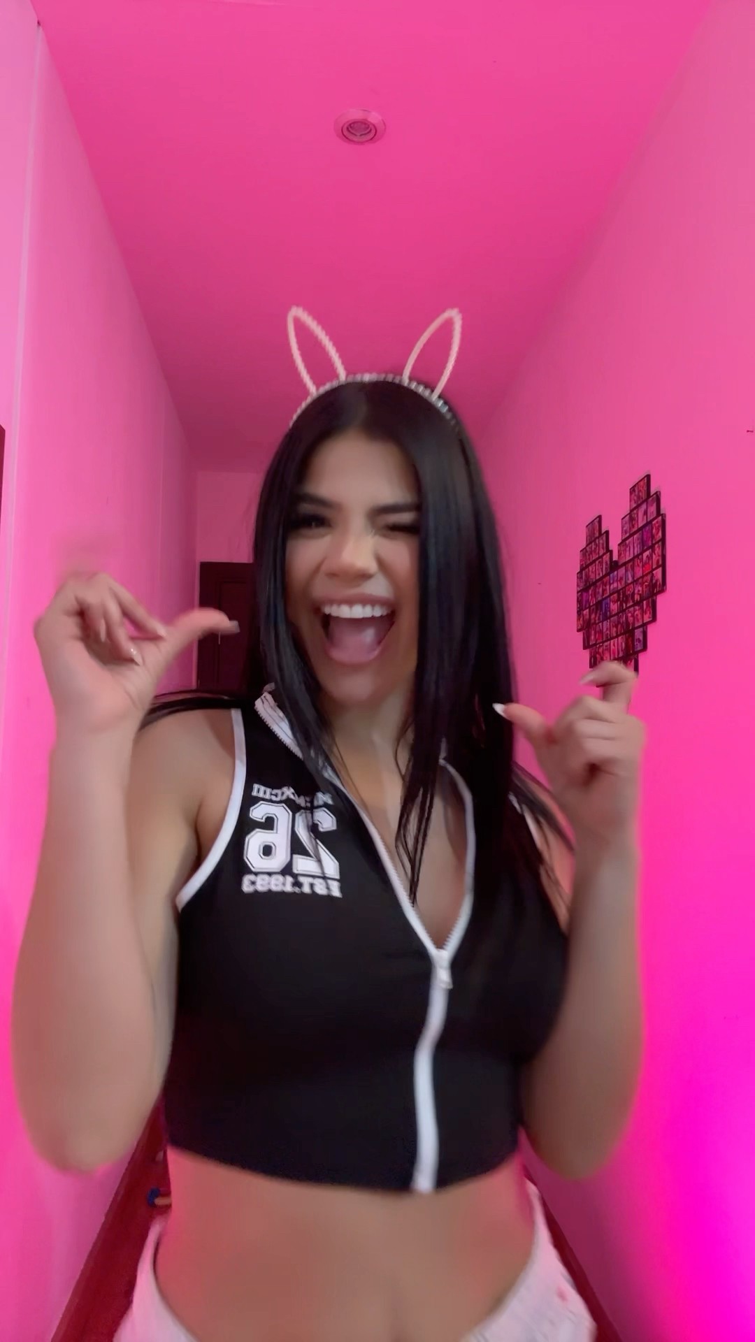 les parece que empiece a bailar por aquí?
