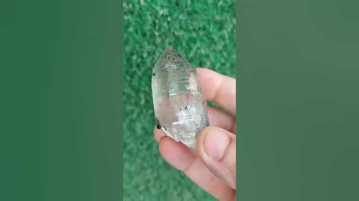 smoky quartz combine black tourmaline.