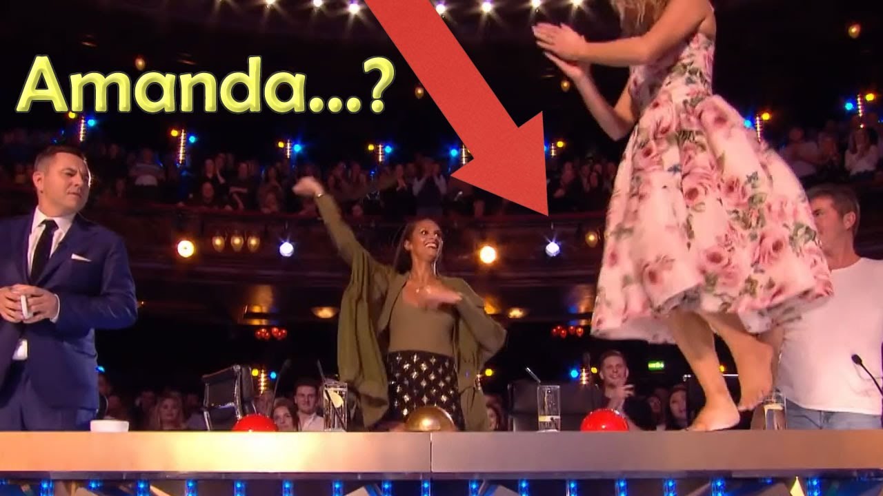 ⁣HE MAKES Amanda Holden Dance on the Table - Totally Unexpected
