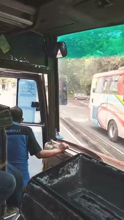 bersama PO rajawali solo - mangkang, keluar dari Terminal Tirtonadi.
