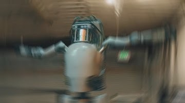 T-posing robot destroys its human masters.