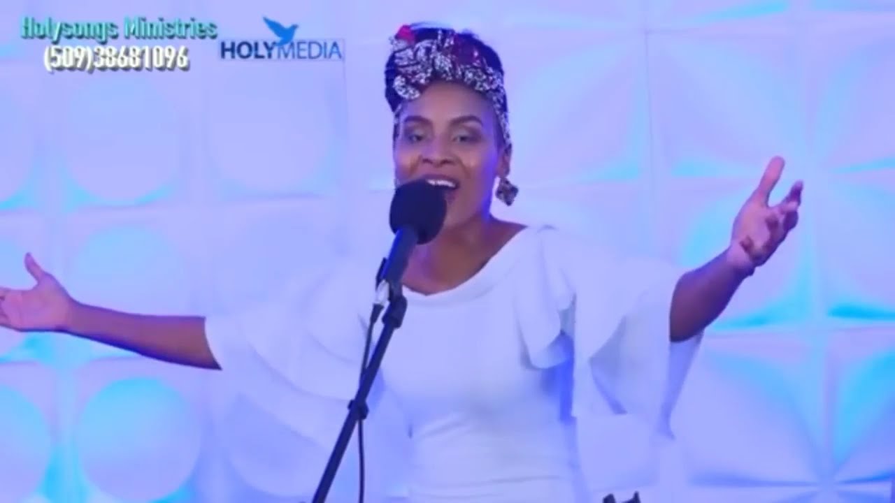 Moment de consécration avec Psalmiste Rosena Josselin Orys, Pasteur Delly Benson et Pasteur Forges