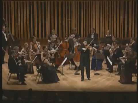 Barnabas Kelemen performs Mozart's Violin Concerto in D major K211