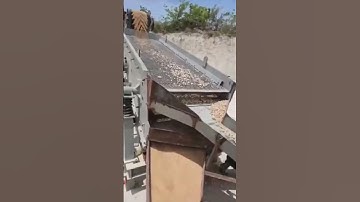 2 decks vibrating screen on-site working video #screen #quarry #crusher
