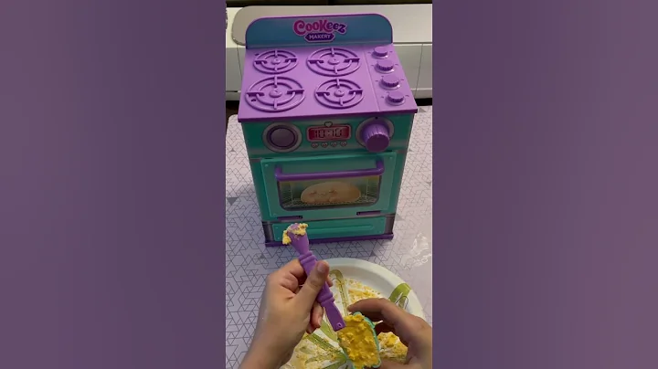 Cookeez Makery Baked Treatz Oven Mix Make Interactive Plushy Unboxing Review #christmastoys #newtoys