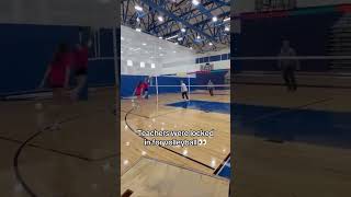 Joga Bonito Volleyball ππ₯
At least they were committed
Via brianjnichols/ig
#sports #teacher #funny Joga Bonito Volleyball ππ₯