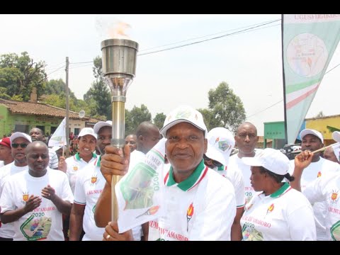 Uru Rumuri Rwoba Ruje Kumurika Ibiki Kubwa Nyeniteka Gelase Daniel Ndabirabe