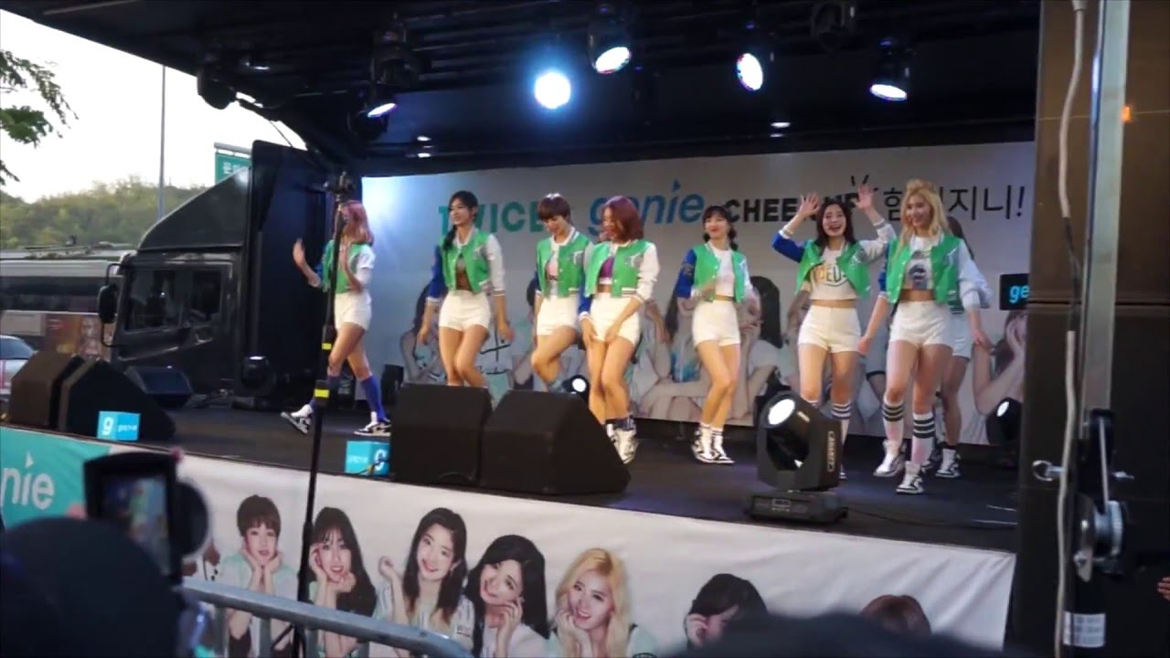 [FANCAM]160507 TWICE(트와이스) 다시 해줘+Candy Boy@게릴라 콘서트(Guerilla Concert)