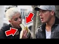 Blondine isst eine Banane! PRANK