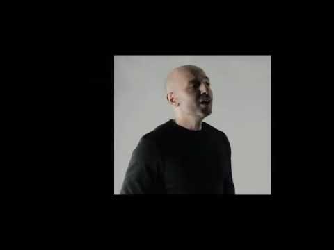 والله ونسينا ومر الزمن رجعنا التقينا