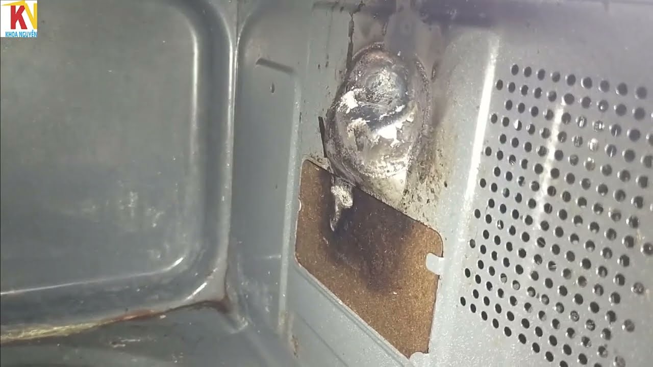 Sửa Lò Vi Sóng Lỗi Xẹt Lửa Nổ Lộp Độp Trong Khoang Lò