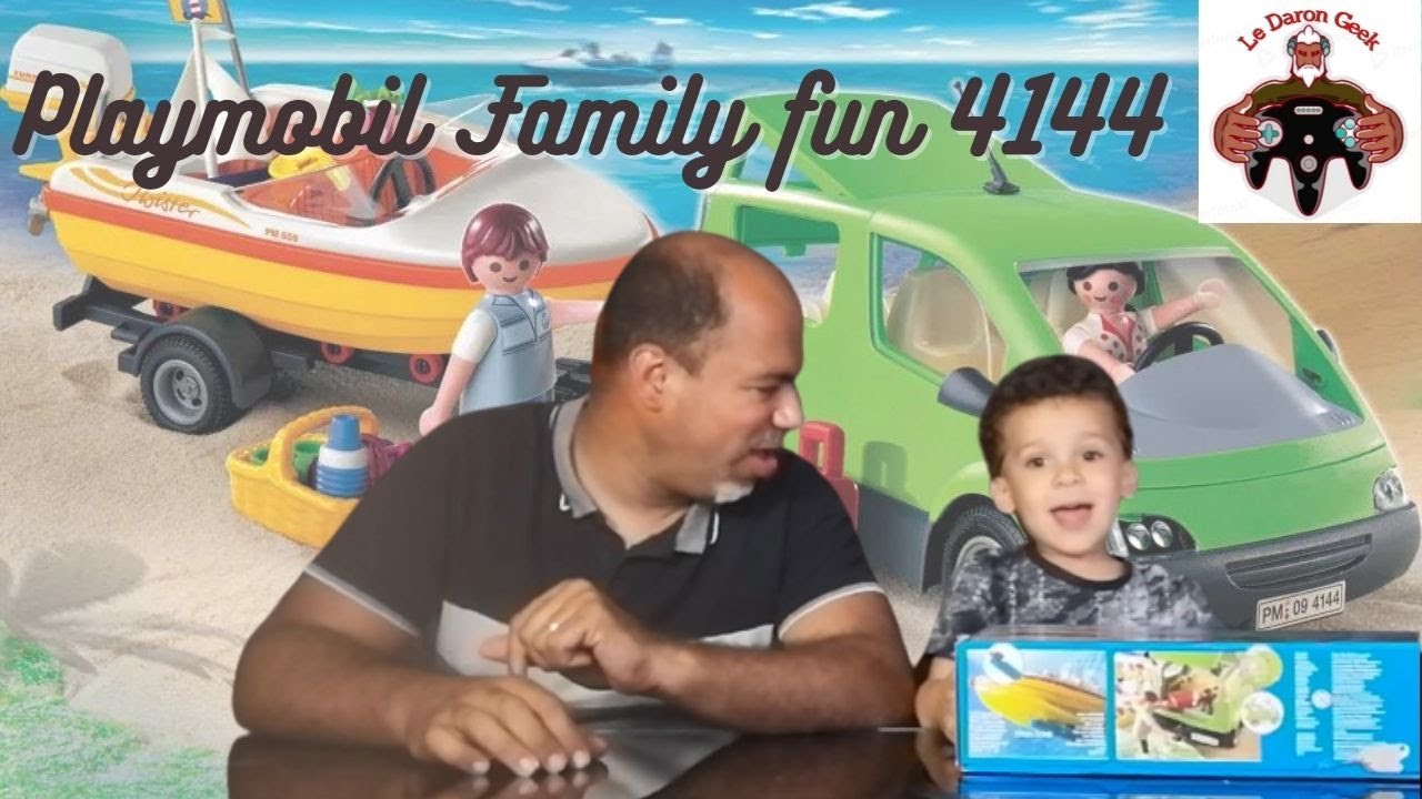 Je monte le Playmobil family fun 4144 de Jordan: la voiture familiale avec  remorque porte bateau 