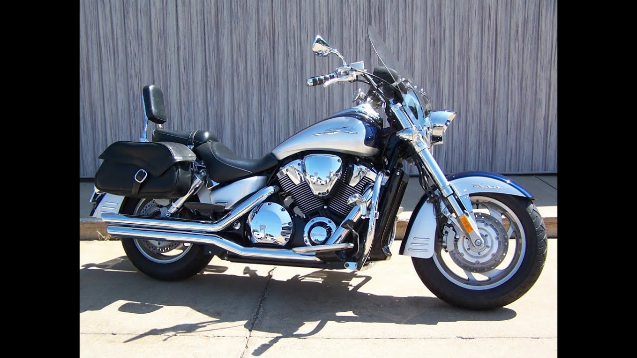SOLD! $7295 2007 HONDA VTX1800T TOURER SPEC 2 - YouTube