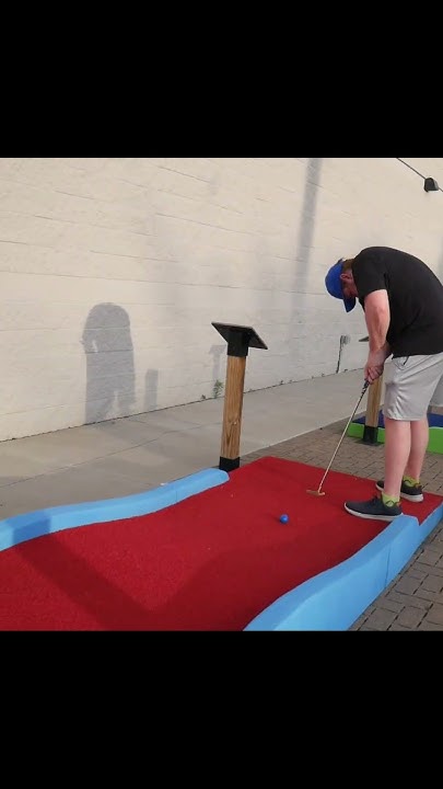 the-closest-mini-golf-hole-you-need-to-see-to-believe-shorts-minigolf