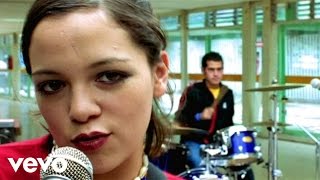 Natalia y La Forquetina - En El 2000 (Version Quincea�era) chords