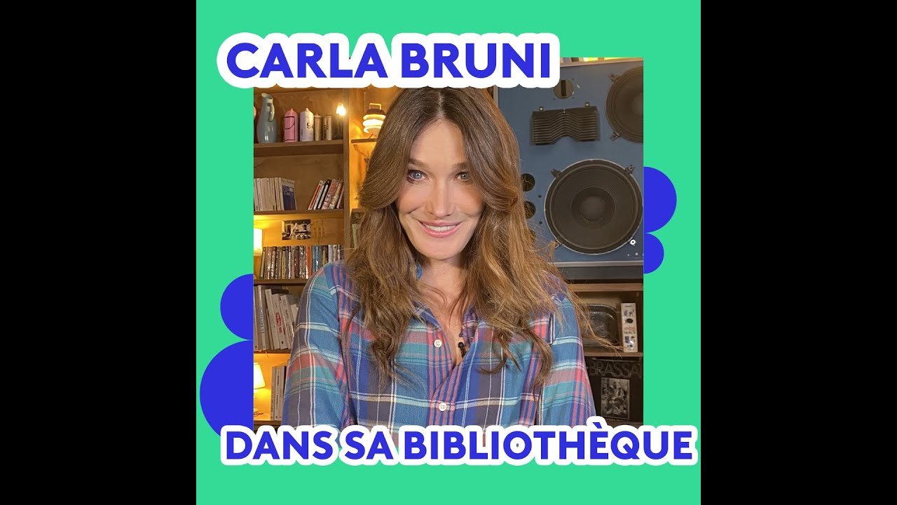 CARLA BRUNI - Dans sa bibliothèque