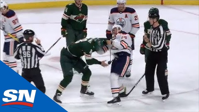 Oilers' Nurse fights Lee after high stick to the face