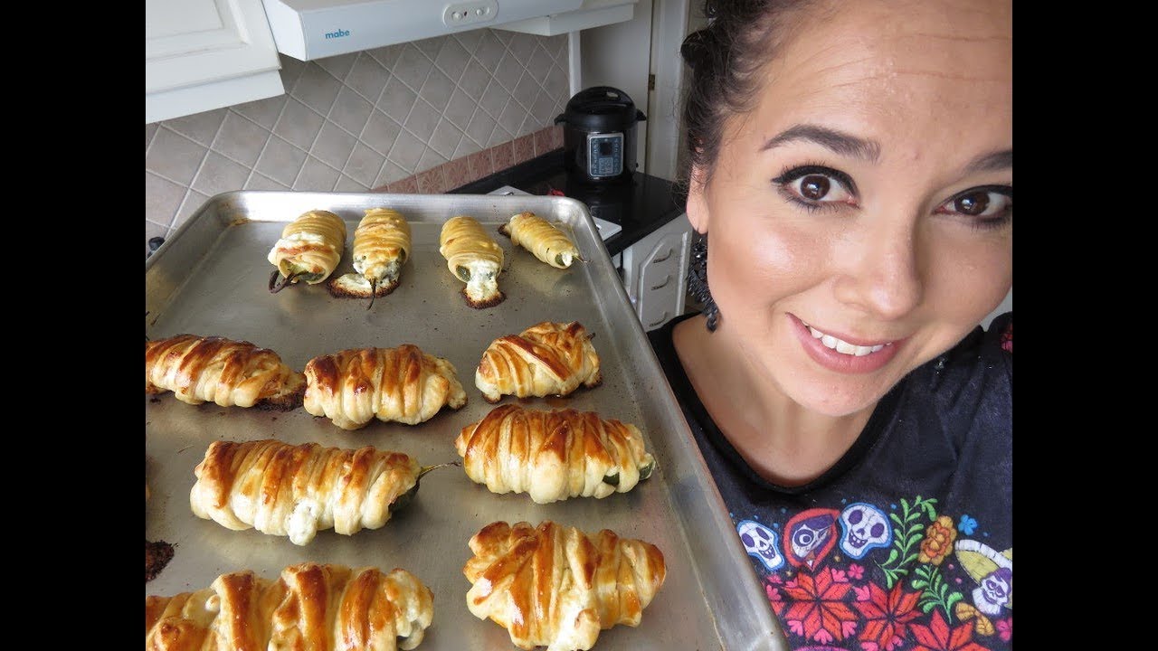 Chiles jalapeños rellenos de queso envueltos en hojaldre/Marisolpink