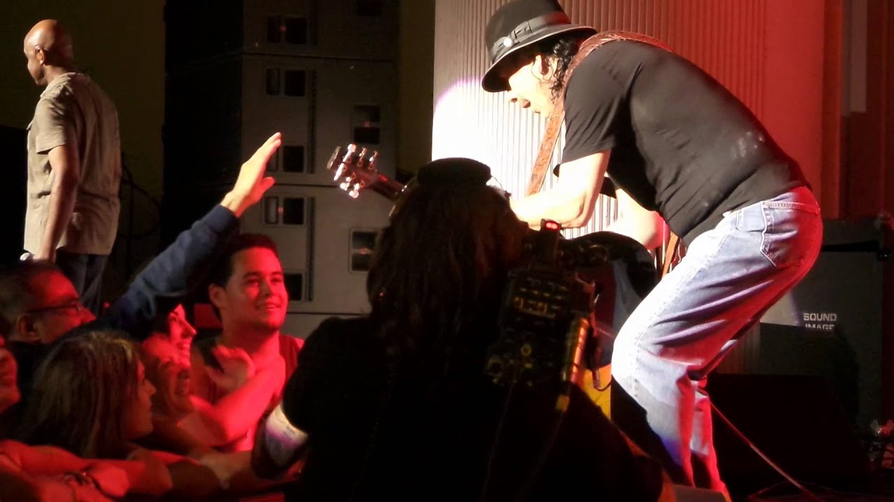 Smooth LIVE Santana 8-23-15 PNC Arts Center, Holmdel, New Jersey - YouTube Cool Hand 62