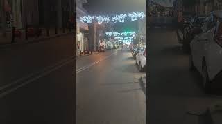 شوارع اليونان بالليل فى احتفالات الكريسماس جمال وهدوء روووعه