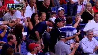 2013/09/10 Victorino's bat goes into stands
