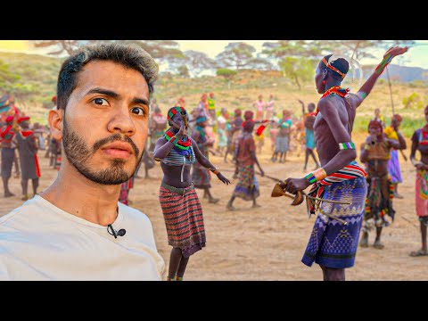 En esta tribu las MUJERES ruegan ser LATIGADAS por un HOMBRE | Los Hamer, Etiopía