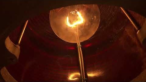 TWR Lighting 300mm Incandescent Tower Beacon Operation