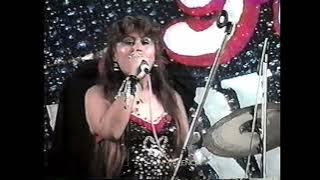 TINTA ROJA - YA NO TE ACUERDAS DE MI ( CANTA KELLY ) en CLUB LIBERTAD 2004.08.15