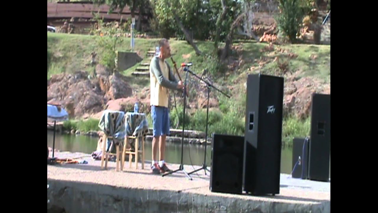 4 hole flute medicine park 2010 Native American style Flute YouTube