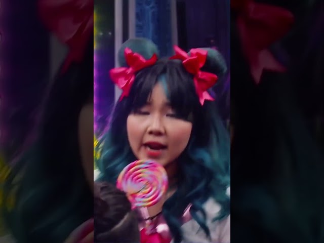 @ChinguAmiga entró a LOL solo para poder decir sus chinaderas. 💀