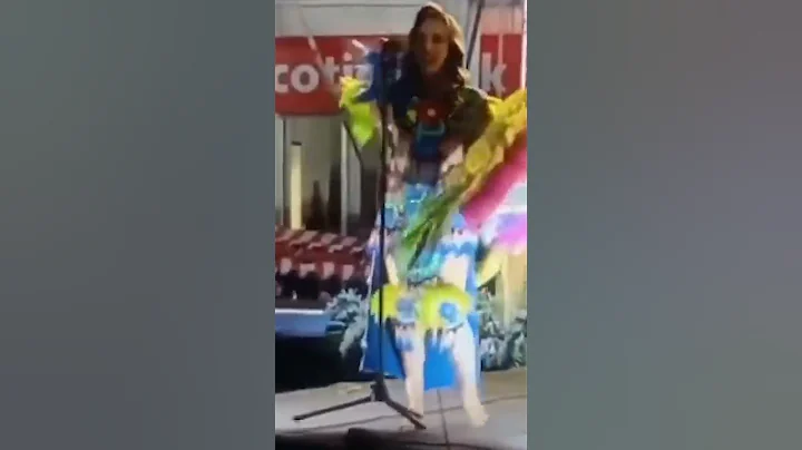 Beauty queen SHOCKED during pageant: Shes getting ...