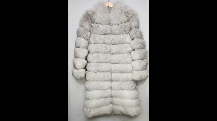 White / Silver Fox Fur Coat - Size XS/S