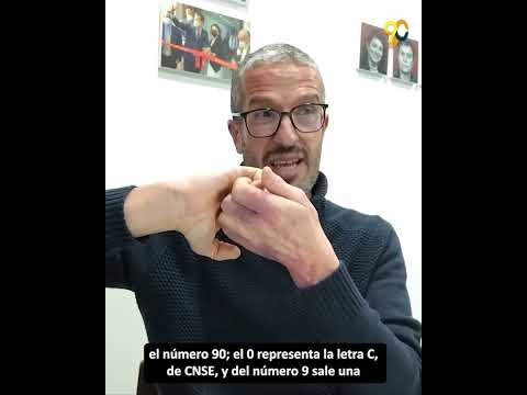 Signamos con el autor del logo del 90 aniversario de la CNSE