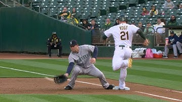 SEA@OAK: Umpires rule Vogt safe after call overturned