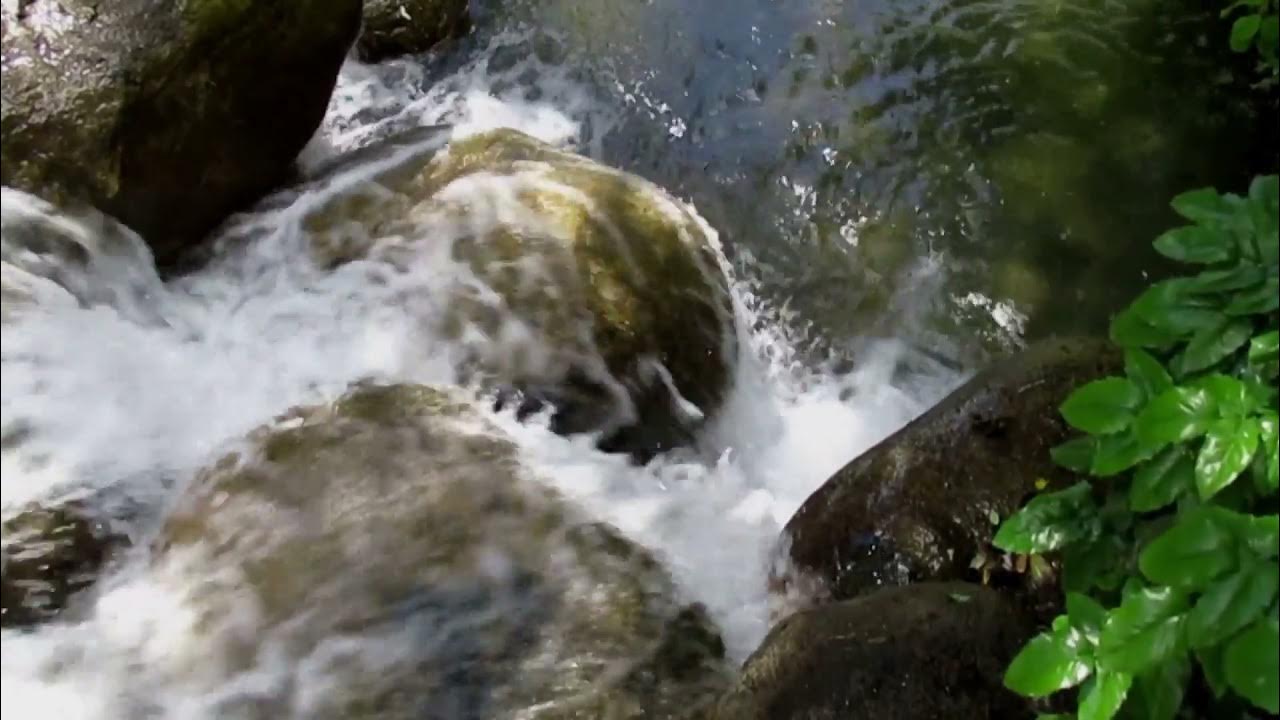 Журчание воды звук. Видео журчания воды. Звуки журчания воды слова. Gentle Water. Журчание чтобы пописать