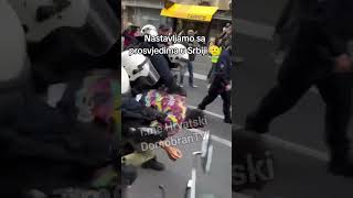 Vučićeve Paravojne Jedinice I Policija Privode Narod Tijekom Prosvjeda Ispred Rts-A U Beogradu