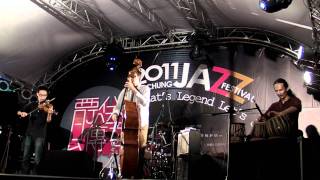 世界軌跡_3_Half Sun Half Moon (爵士音樂節 20111018).MP4