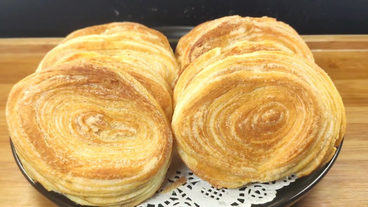 【千层酥饼】早餐店里的千层盐酥饼，教你最简单手法，咸香可口，适合新手#面食分享