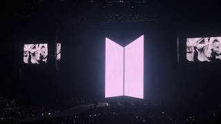 180909 Fake Love - BTS (방탄소년단) MV | Love Yourself Tour in LA Fancam 직캠